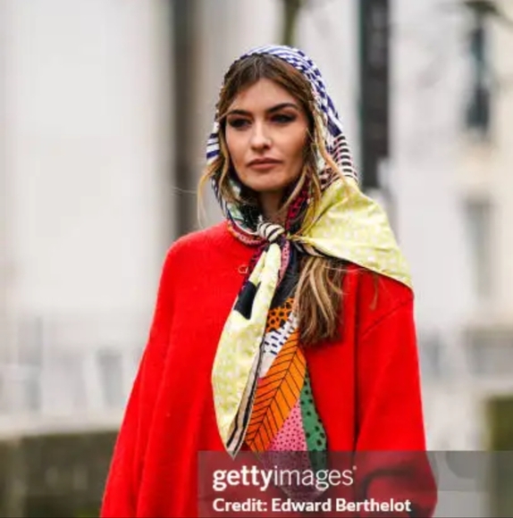 Bimba Y Lola Oversize Headscarf - Picture 8 of 8